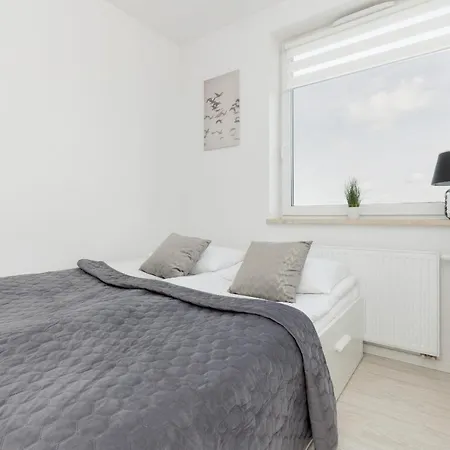 Szlachecka With Balcony & Parking By Renters * Warszawa