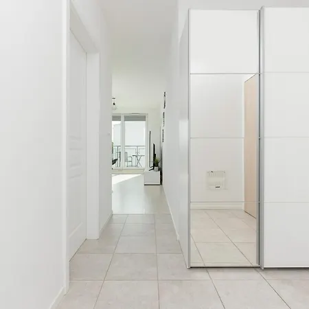 Szlachecka With Balcony & Parking By Renters * Warszawa