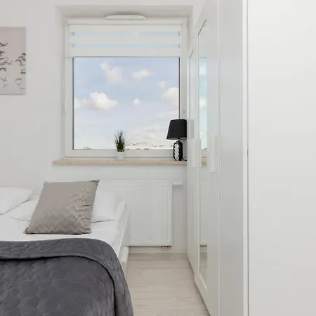 아파트 Szlachecka With Balcony & Parking By Renters *